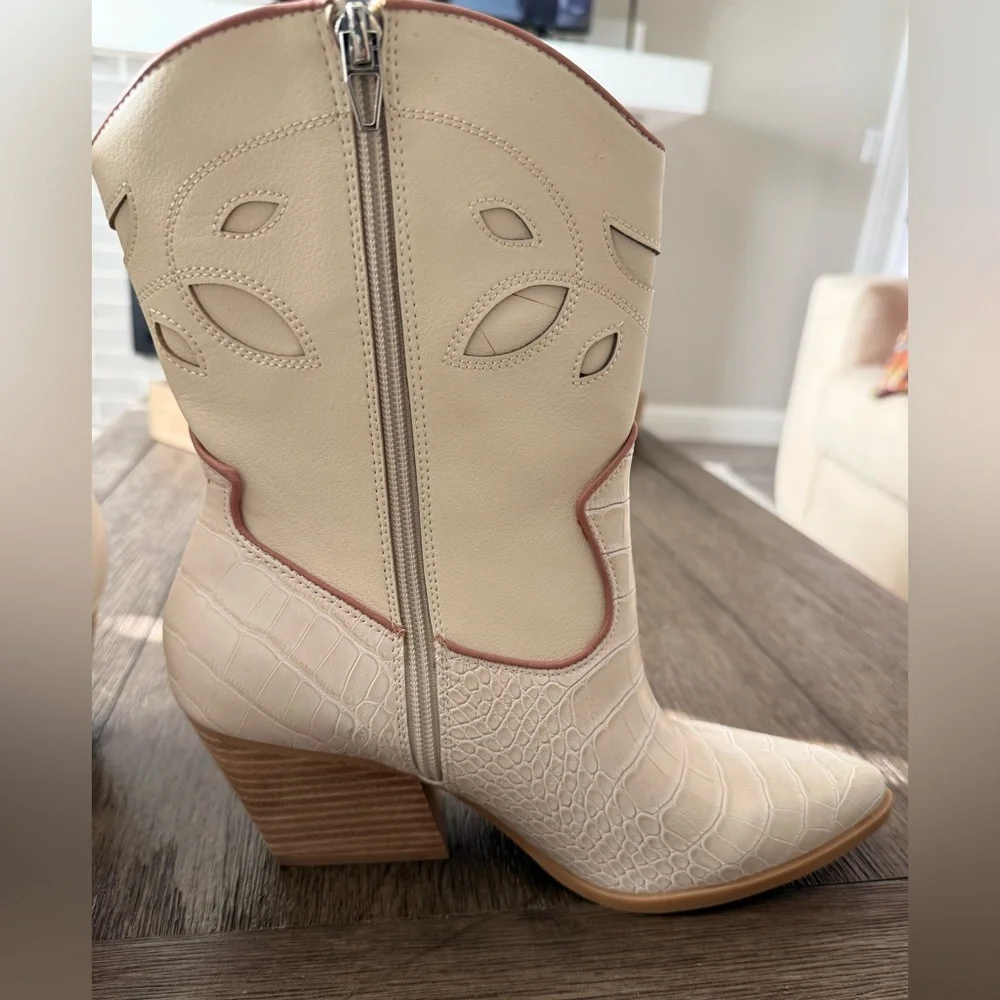 Dolce Vita Cream Croc-Embossed Heeled Boots - Picture 6 of 6